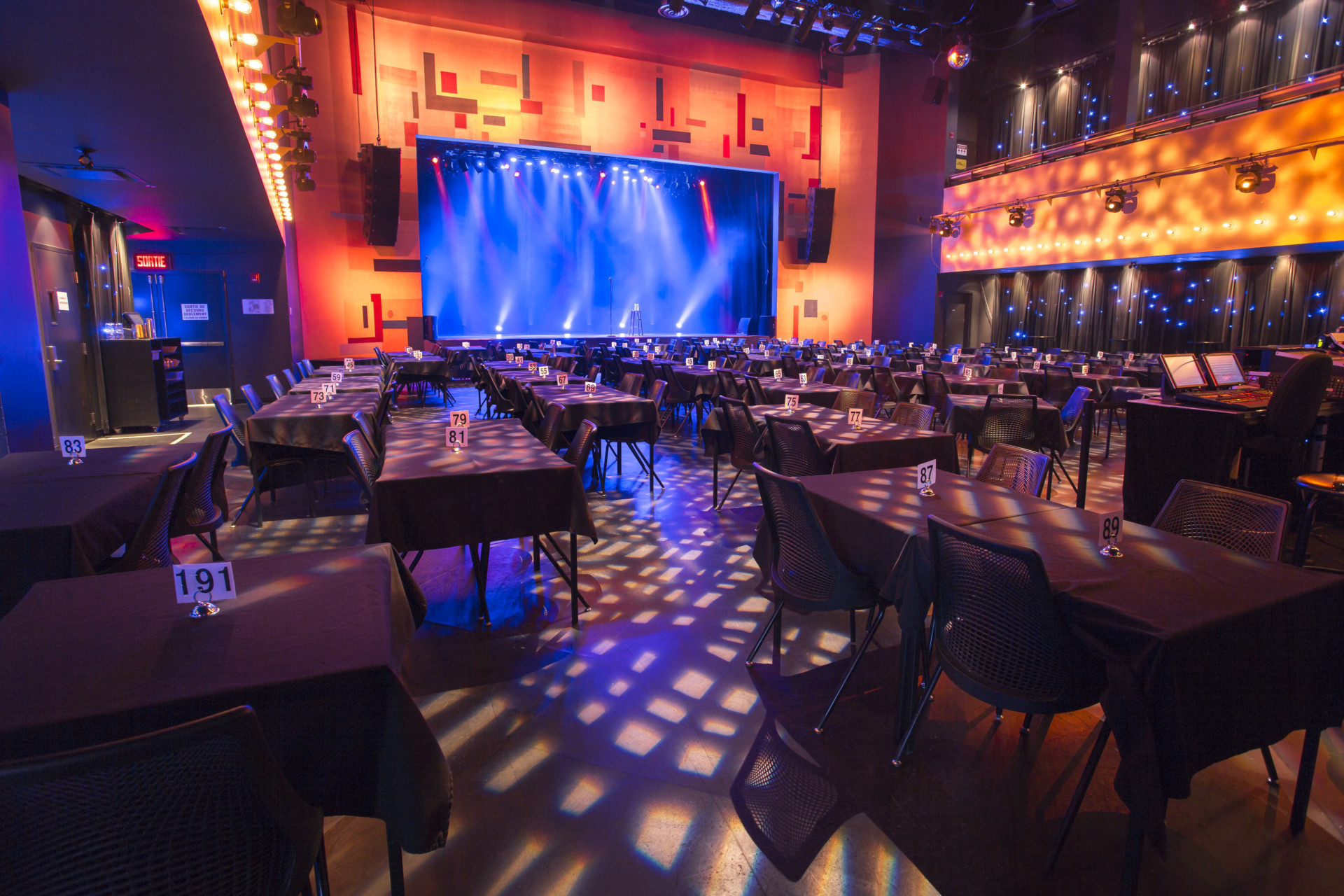 Salle De Spectacle Dix30 Le Club (3)